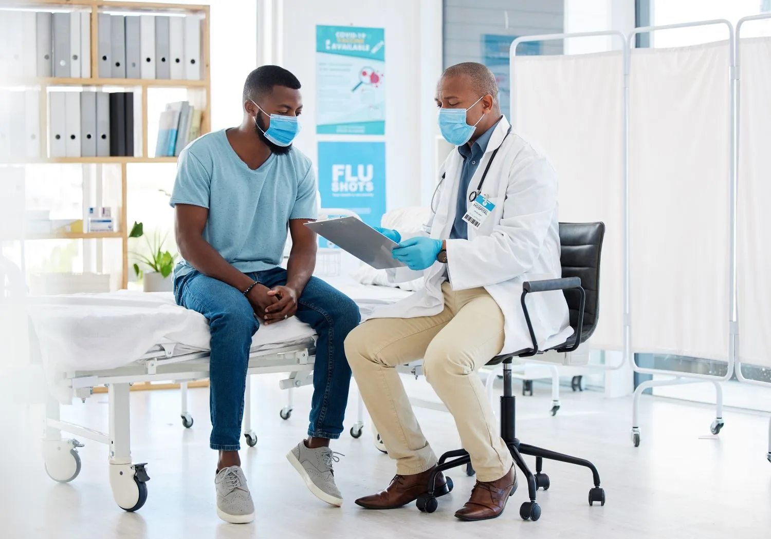 Doctor explaining the benefits of Tirzepatide for heart health, kidney support, and sleep apnea relief during a weight loss consultation.